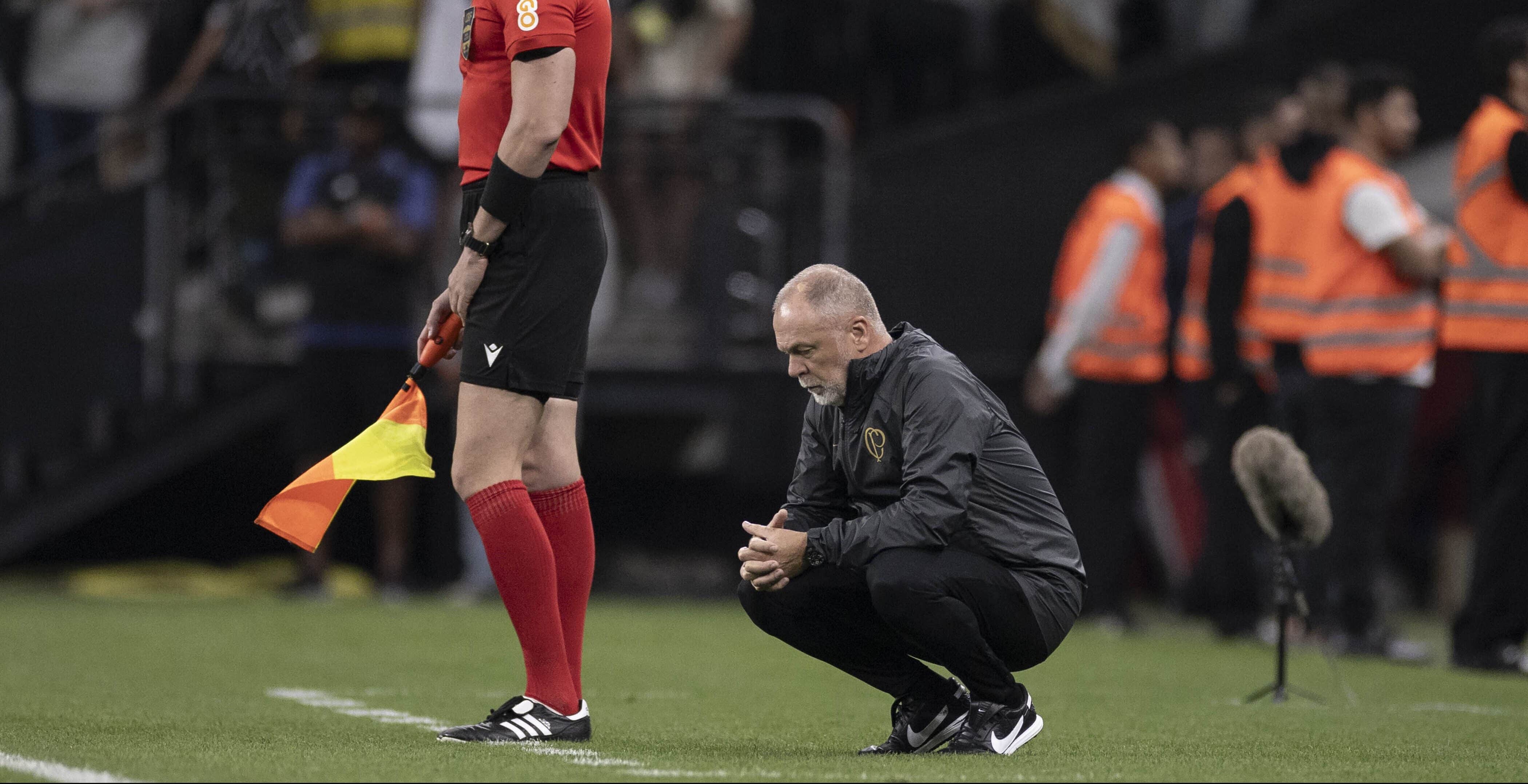 Possibilidade de rebaixamento, ainda que distante, precisa ser assunto dentro do Corinthians