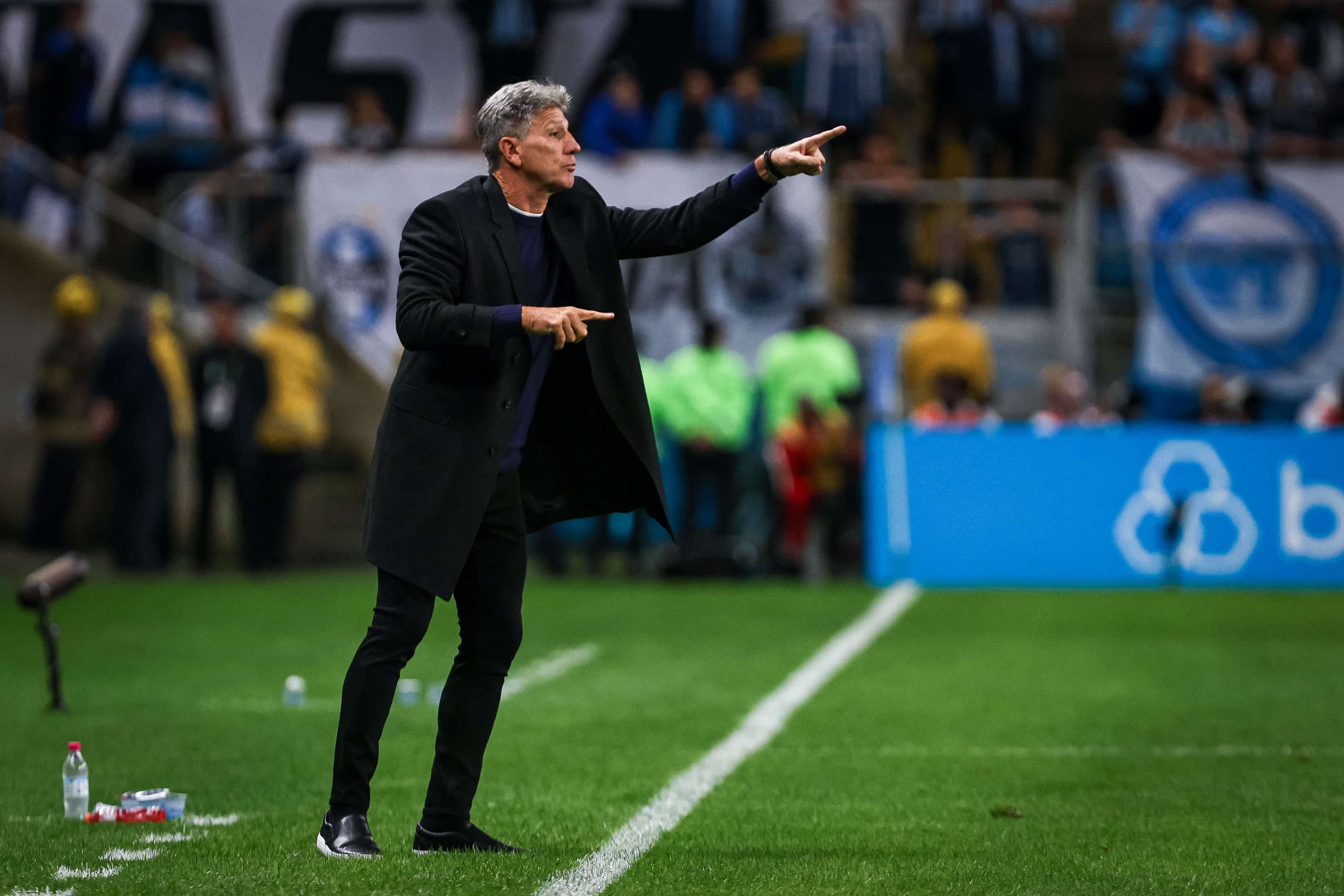 Renato exalta &ldquo;vit&oacute;ria da entrega&rdquo; e explica mudan&ccedil;as no Gr&ecirc;mio contra o Flamengo
