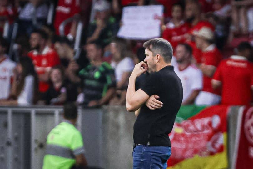 Coudet perde o jogo e a paciência no Internacional: “Quando ganho, gênio; quando perco, idiota”