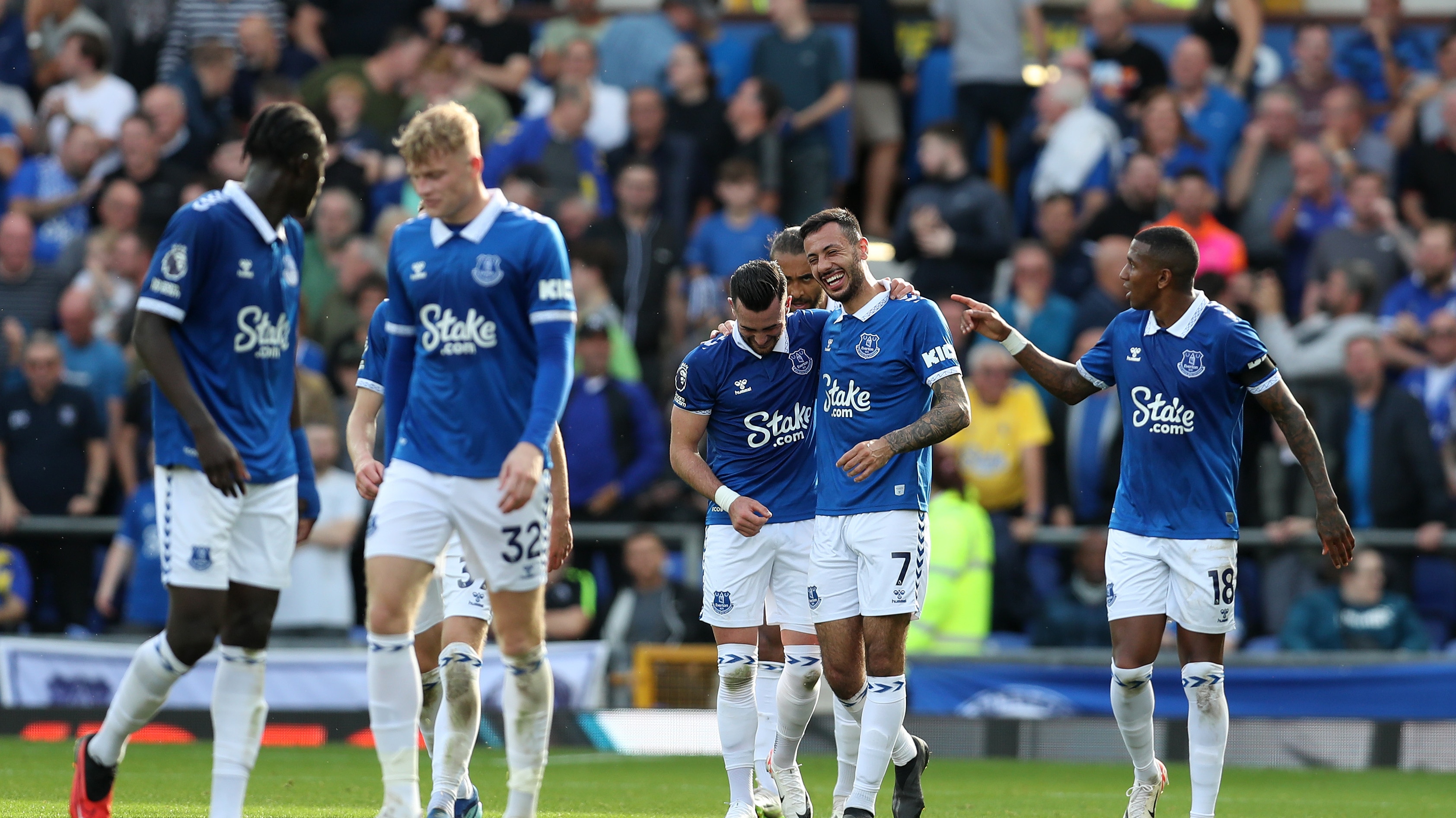 Puni&ccedil;&atilde;o ao Everton &eacute; mau press&aacute;gio para City e Chelsea, que podem sofrer san&ccedil;&otilde;es ainda maiores
