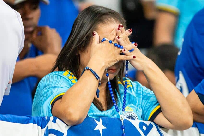 Para Ronaldo, os torcedores s&atilde;o os principais culpados da fase lament&aacute;vel do Cruzeiro