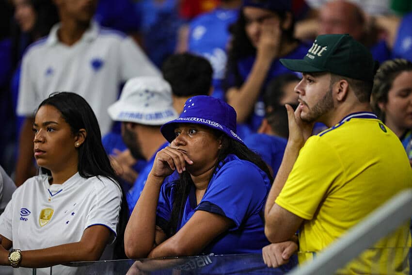 Para Ronaldo, os torcedores s&atilde;o os principais culpados da fase lament&aacute;vel do Cruzeiro