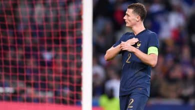 Esc&oacute;cia pagou por cutucar a Fran&ccedil;a, em dia de artilheiro de Pavard