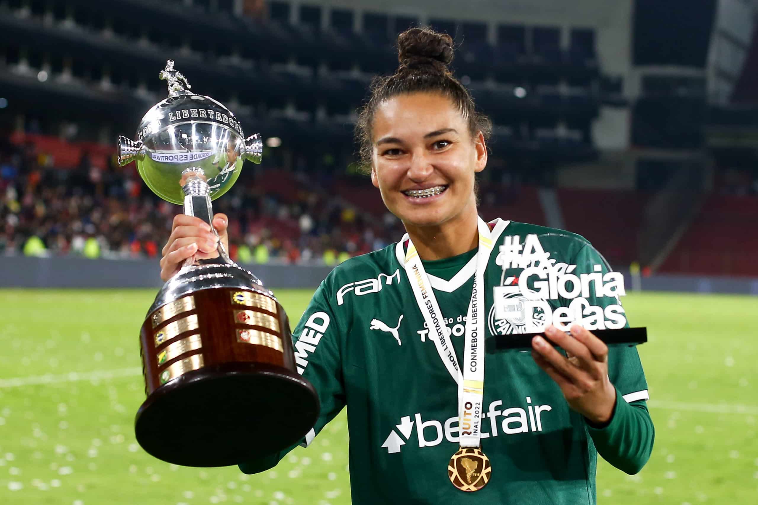 &lsquo;Senhora Libertadores&rsquo;, Poliana quer 6&ordm; t&iacute;tulo continental e calend&aacute;rio anual da Conmebol