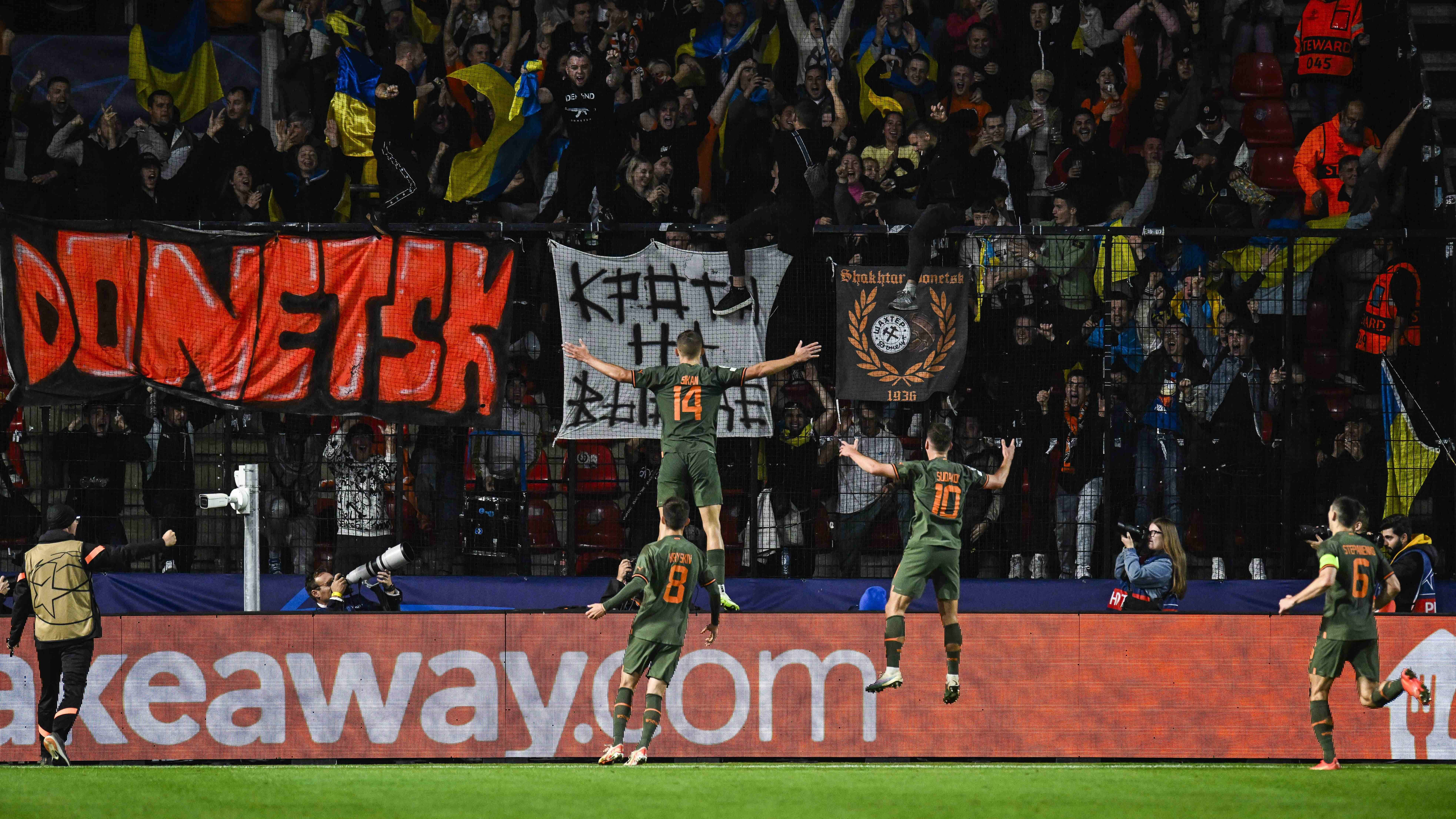 Shakhtar arranca virada em noite terr&iacute;vel do goleiro do Antwerp