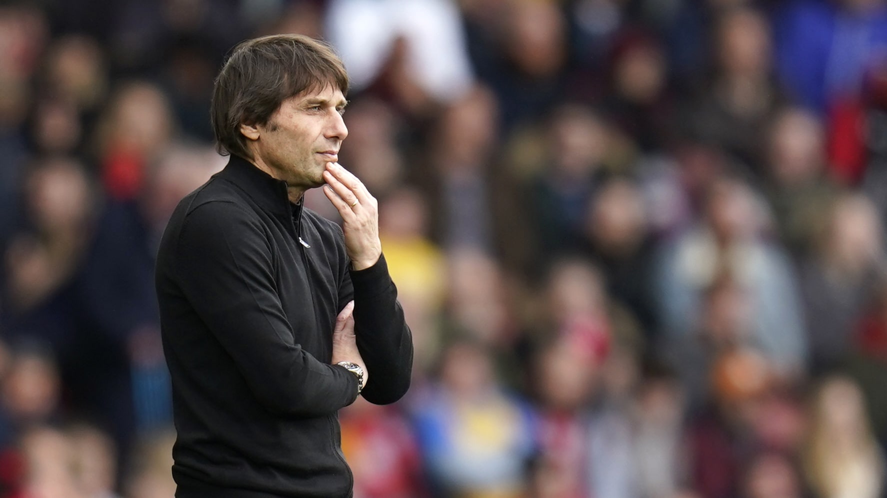 Entre rumores de Napoli, Conte reitera que ainda n&atilde;o quer voltar a trabalhar