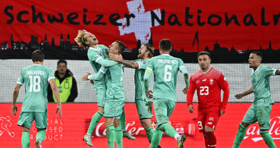 Belarus ia provocando uma zebra&ccedil;a, mas a Su&iacute;&ccedil;a ainda buscou um empate agonizante