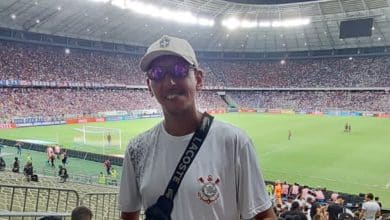 Conhe&ccedil;a Bombeiro, torcedor que deixou S&atilde;o Paulo para andar pelo pa&iacute;s e acompanhar o Corinthians