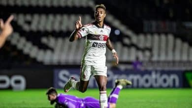 Perto de renovar, Bruno Henrique reencontra o Vasco, segunda maior v&iacute;tima pelo Flamengo