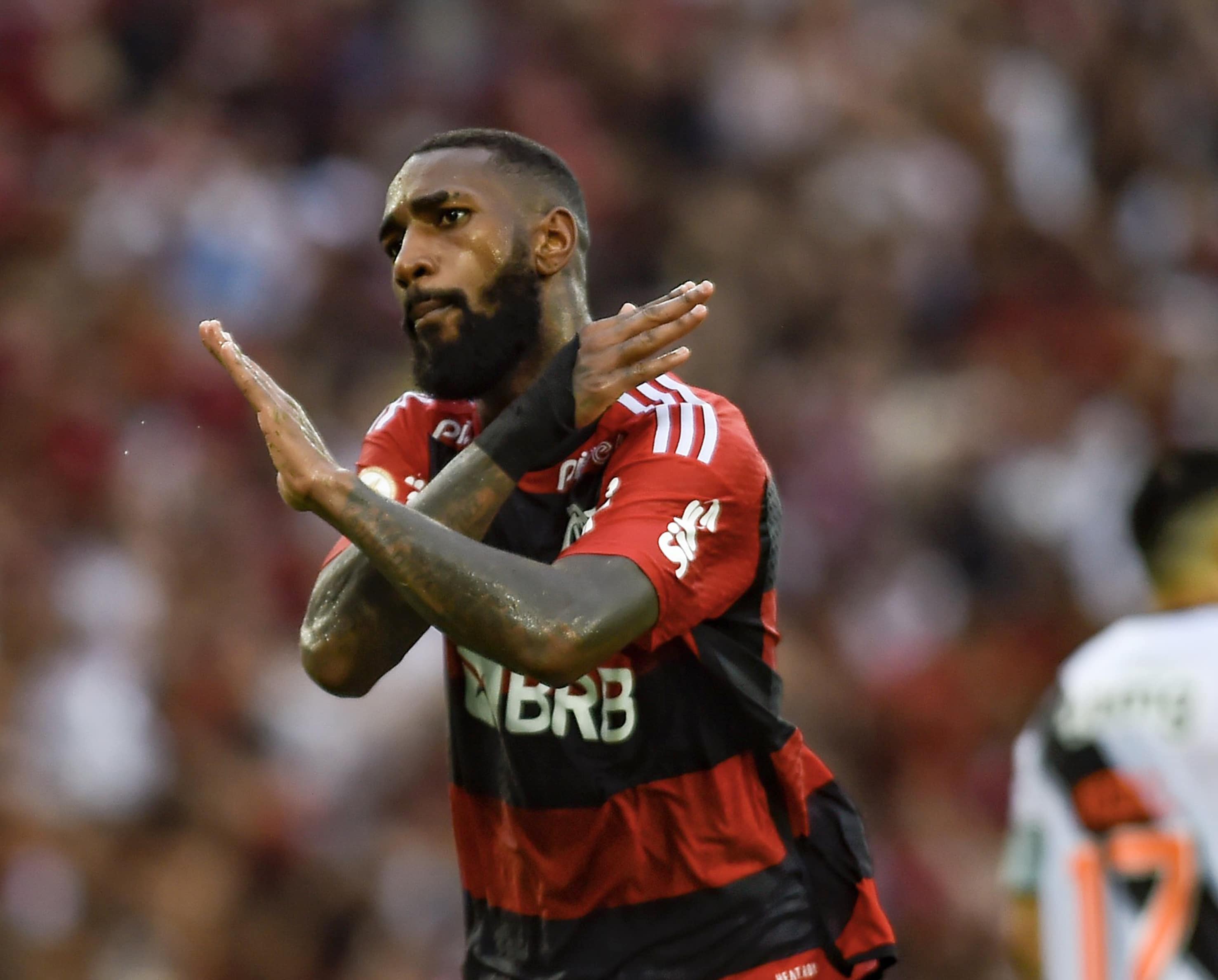 Em grande jogo no Maracan&atilde;, Flamengo mostra nos detalhes que &eacute; superior ao Vasco