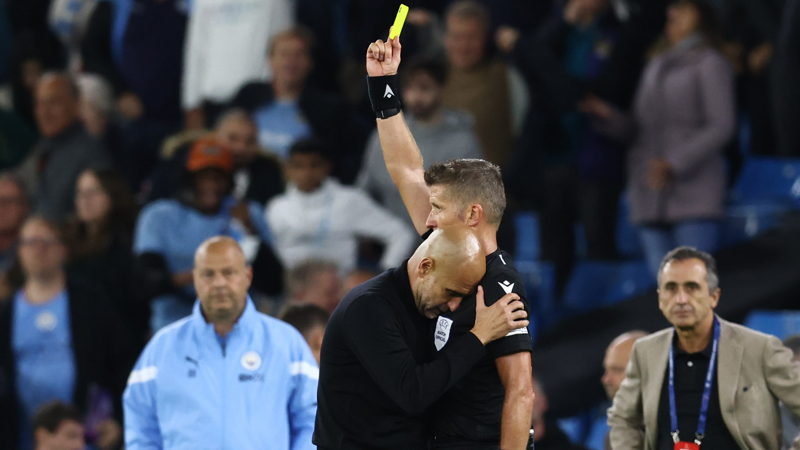 Guardiola quer &aacute;rbitros mais humildes: &ldquo;O papel principal &eacute; dos jogadores&rdquo;