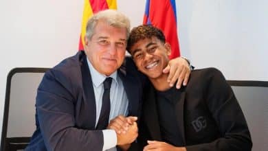 Lamine Yamal renova com o Barcelona e entra no clube da cl&aacute;usula de &euro; 1 bilh&atilde;o