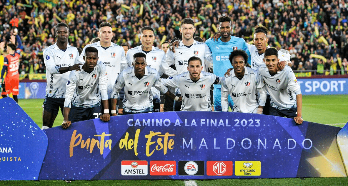 A LDU administrou a vantagem e desafiar&aacute; o Fortaleza na final da Sul-Americana