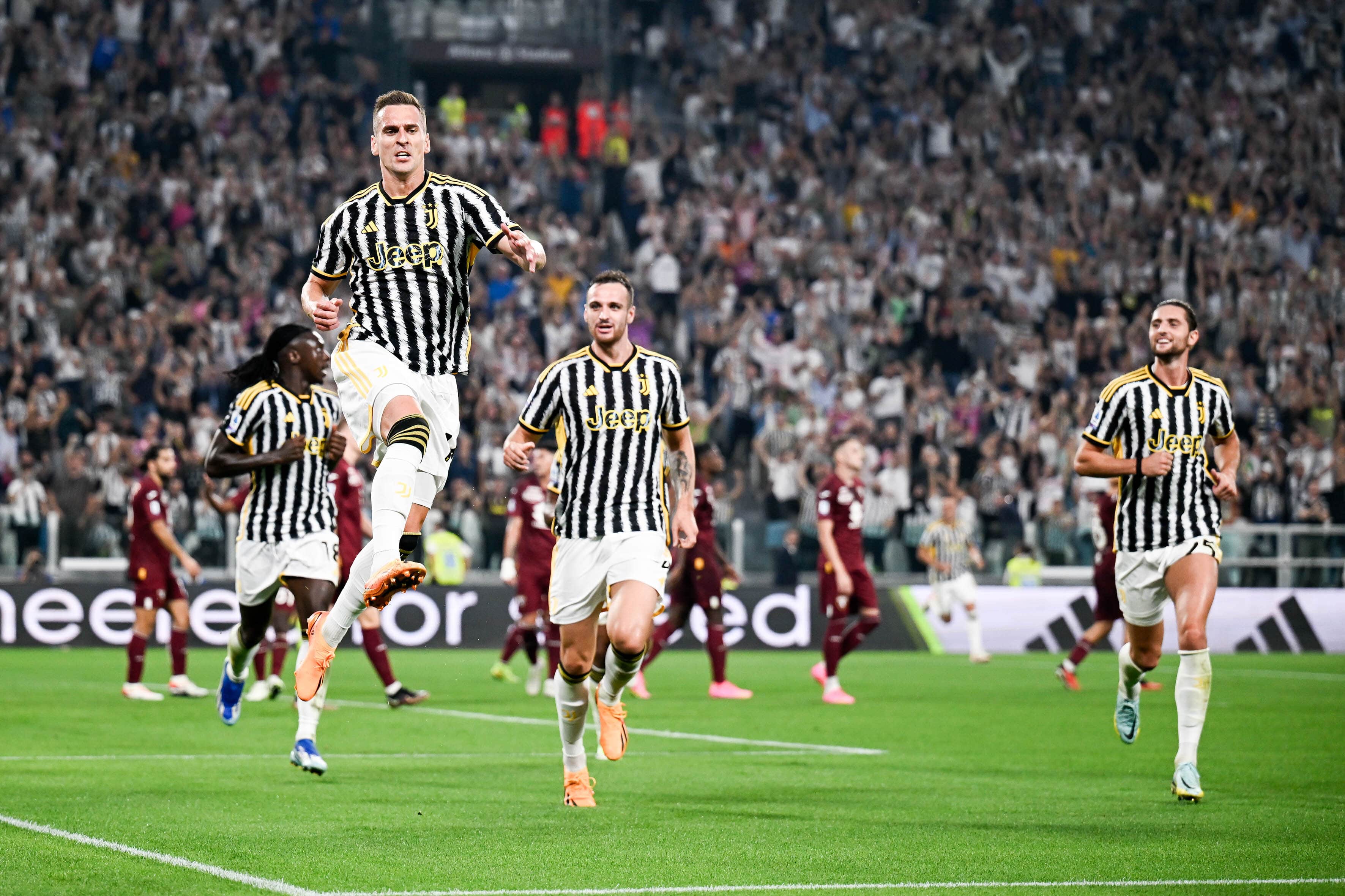 Juventus supera Torino, mant&eacute;m freguesia no cl&aacute;ssico de Turim e se aproxima da lideran&ccedil;a da S&eacute;rie A