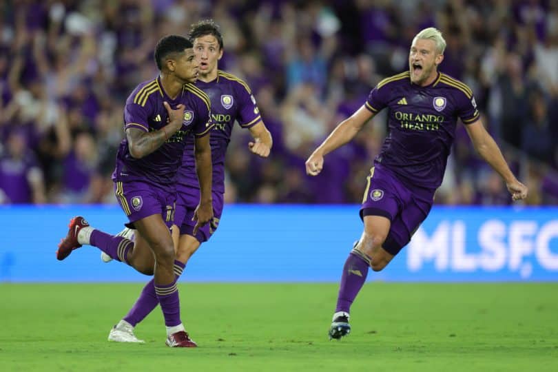 O Orlando City e o Seattle Sounders fizeram o dever de casa e estrearam com vitória nos playoffs da MLS