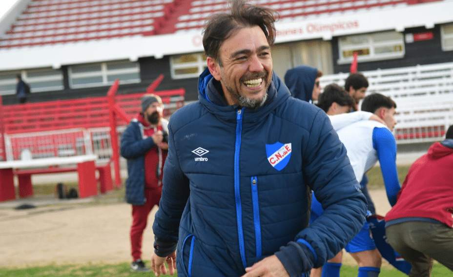 O Nacional de Montevid&eacute;u recorre &agrave; aura do &iacute;dolo Recoba como seu novo treinador