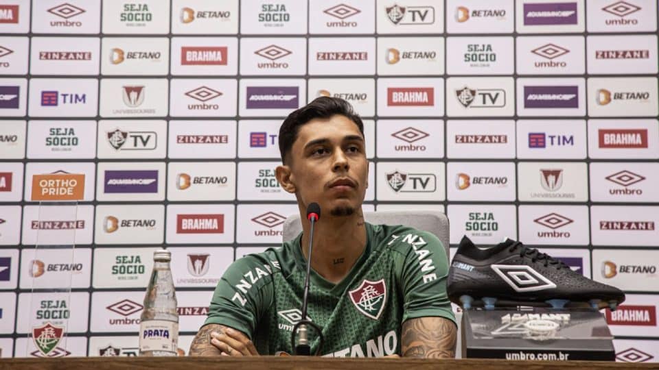 Afastado desde maio, Vitor Mendes se despede do Fluminense e se diz arrependido de “erros do passado”