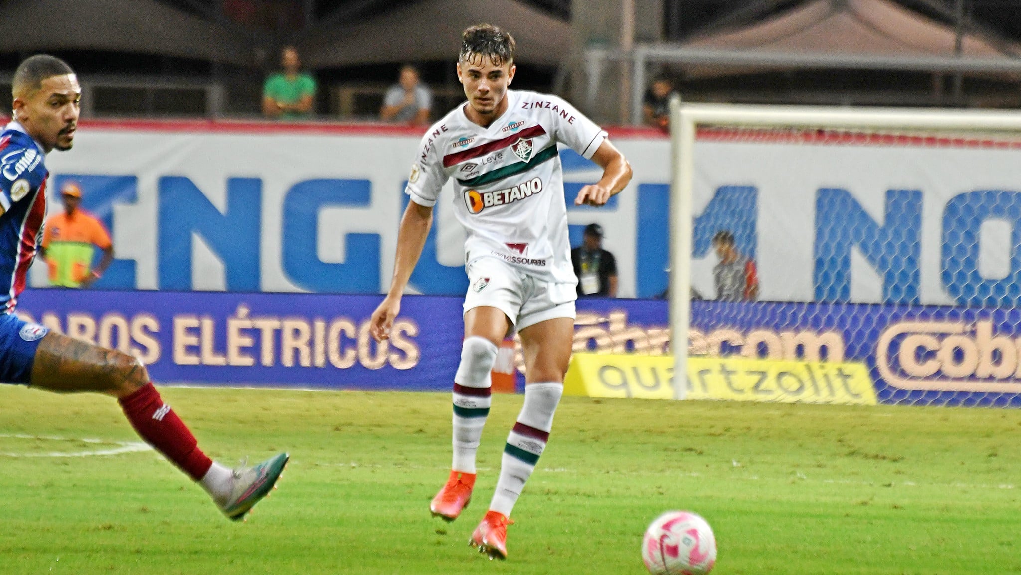 Felipe Andrade &eacute; trabalhado no Fluminense para ser um dos &lsquo;novos Andr&eacute;s&rsquo;