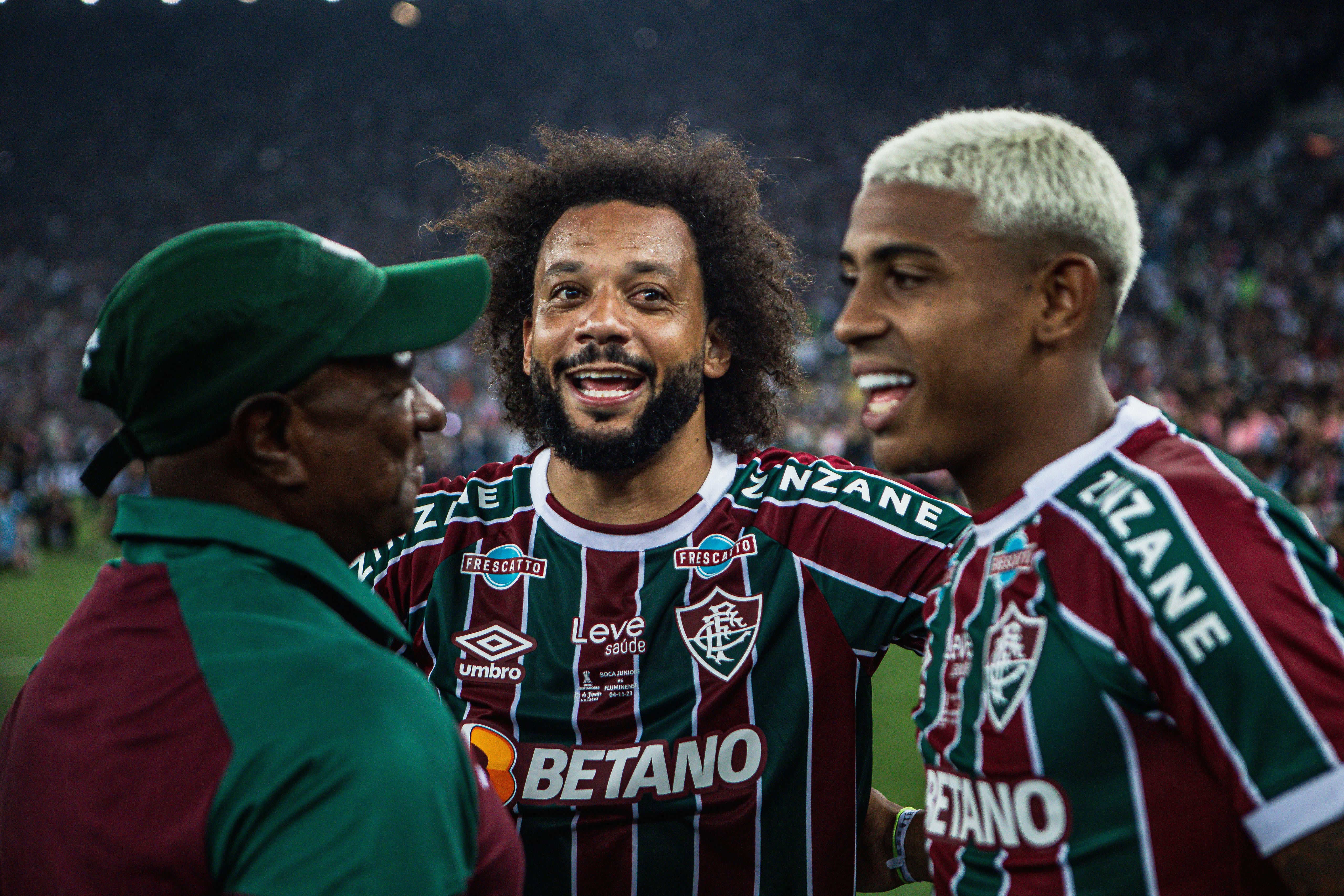 Marcelo e John Kennedy, passado, presente e futuro do Fluminense no t&iacute;tulo da Libertadores - Foto: Lucas Mer&ccedil;on/Fluminense FC