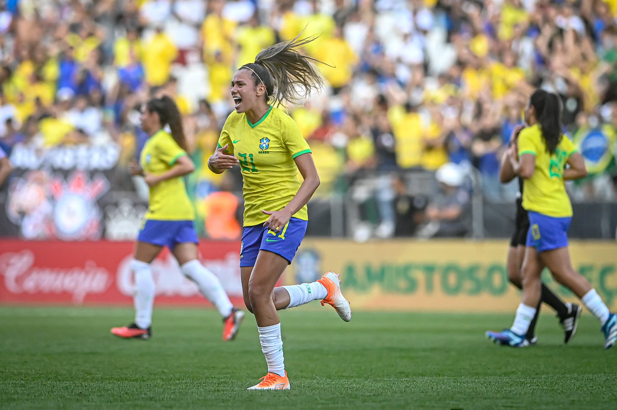 Priscila estreia com gol nos acr&eacute;scimos, e Brasil vence o Jap&atilde;o em jog&atilde;o na Neo Qu&iacute;mica Arena