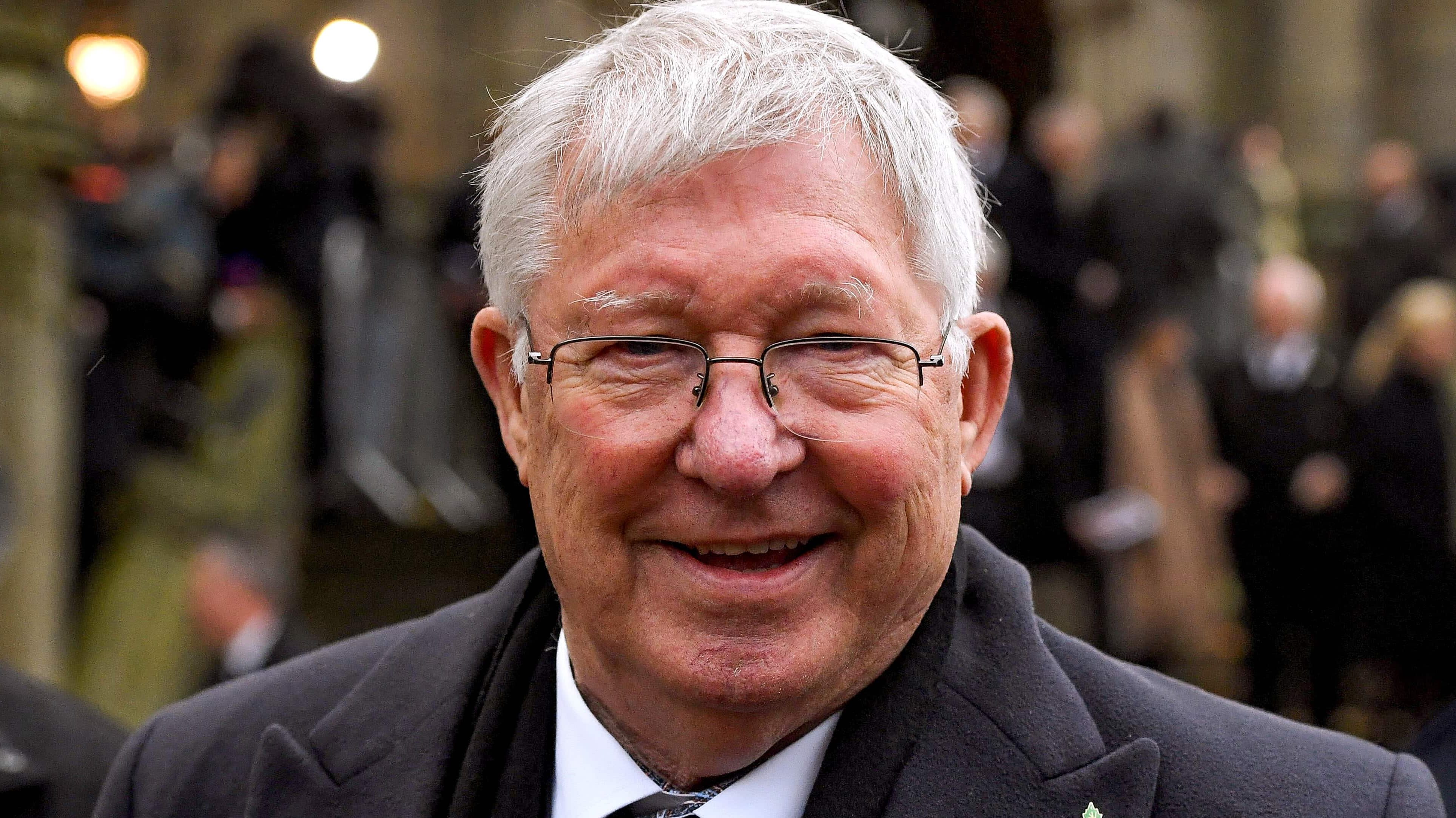 Manchester United acumula fracassos na era p&oacute;s-Ferguson, mas o ex-t&eacute;cnico est&aacute; otimista com o futuro