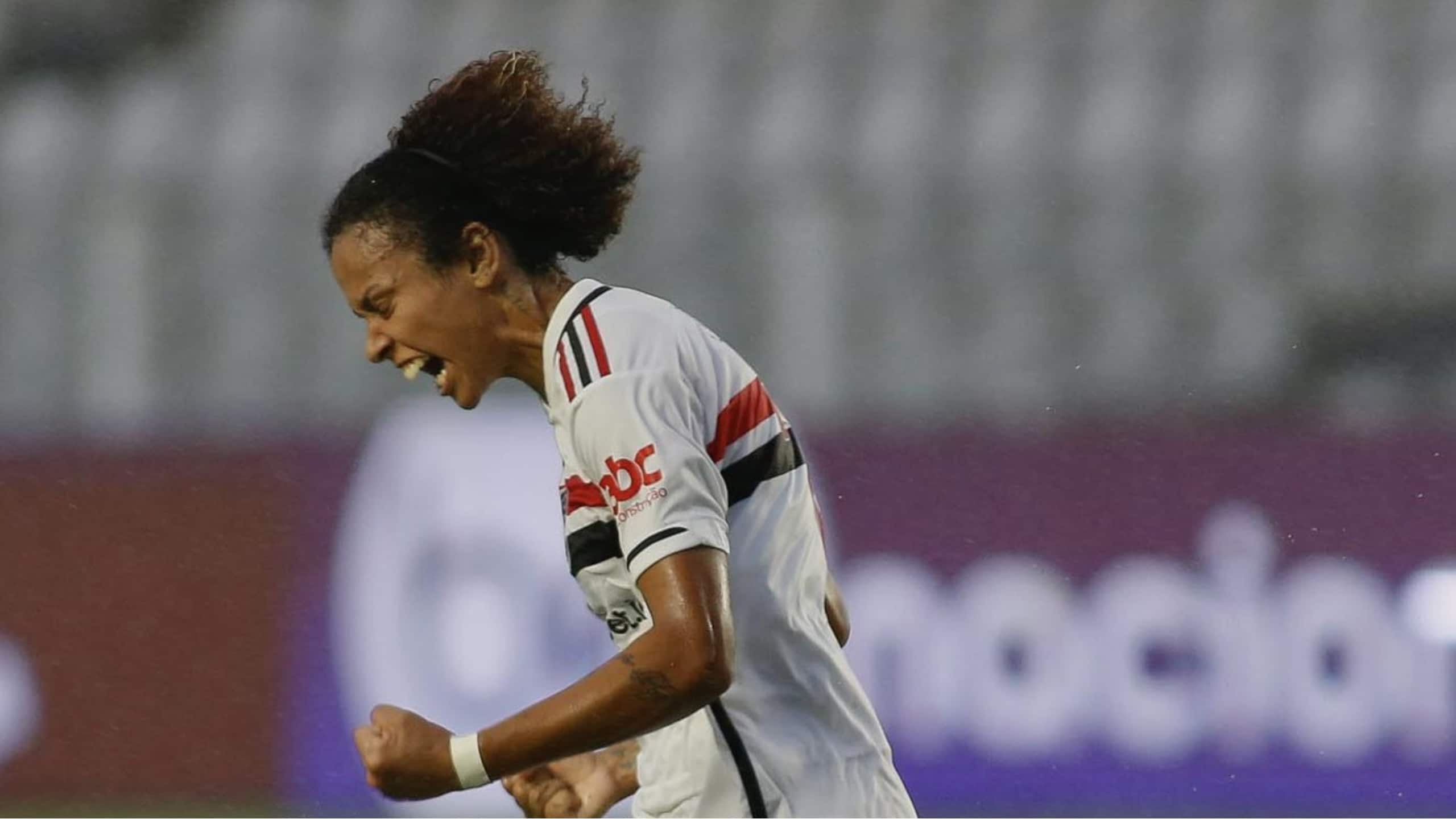 S&atilde;o Paulo faz jogo inteligente e vira sobre o Corinthians na ida da final do Paulist&atilde;o Feminino