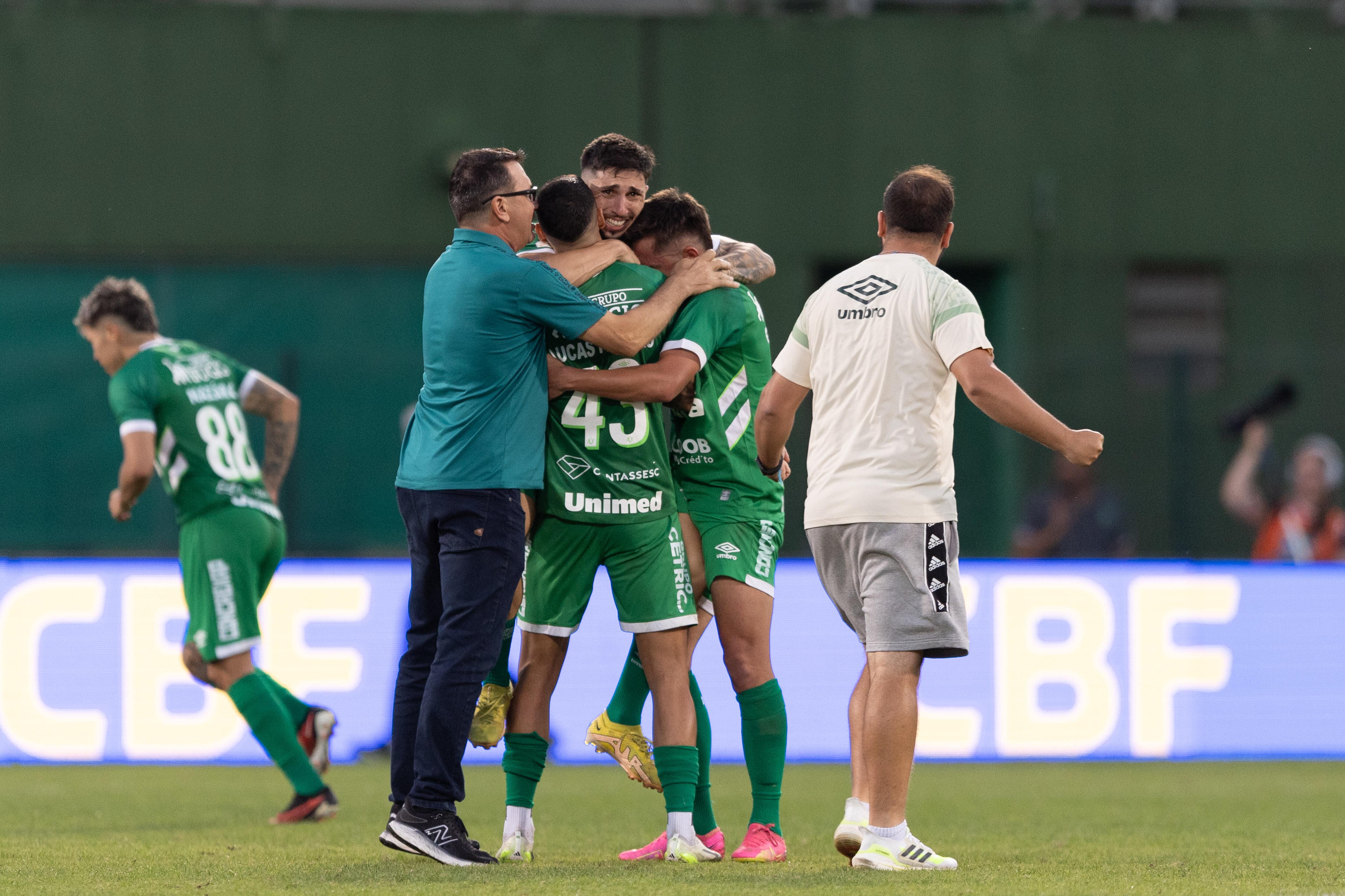 Acidente a&eacute;reo da Chapecoense completa sete anos de muita dor, saudade e supera&ccedil;&atilde;o