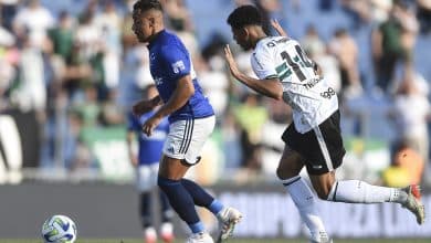 O futebol foi segundo plano, mas existiu: Cruzeiro perde para o Coritiba e enrola corda no pesco&ccedil;o