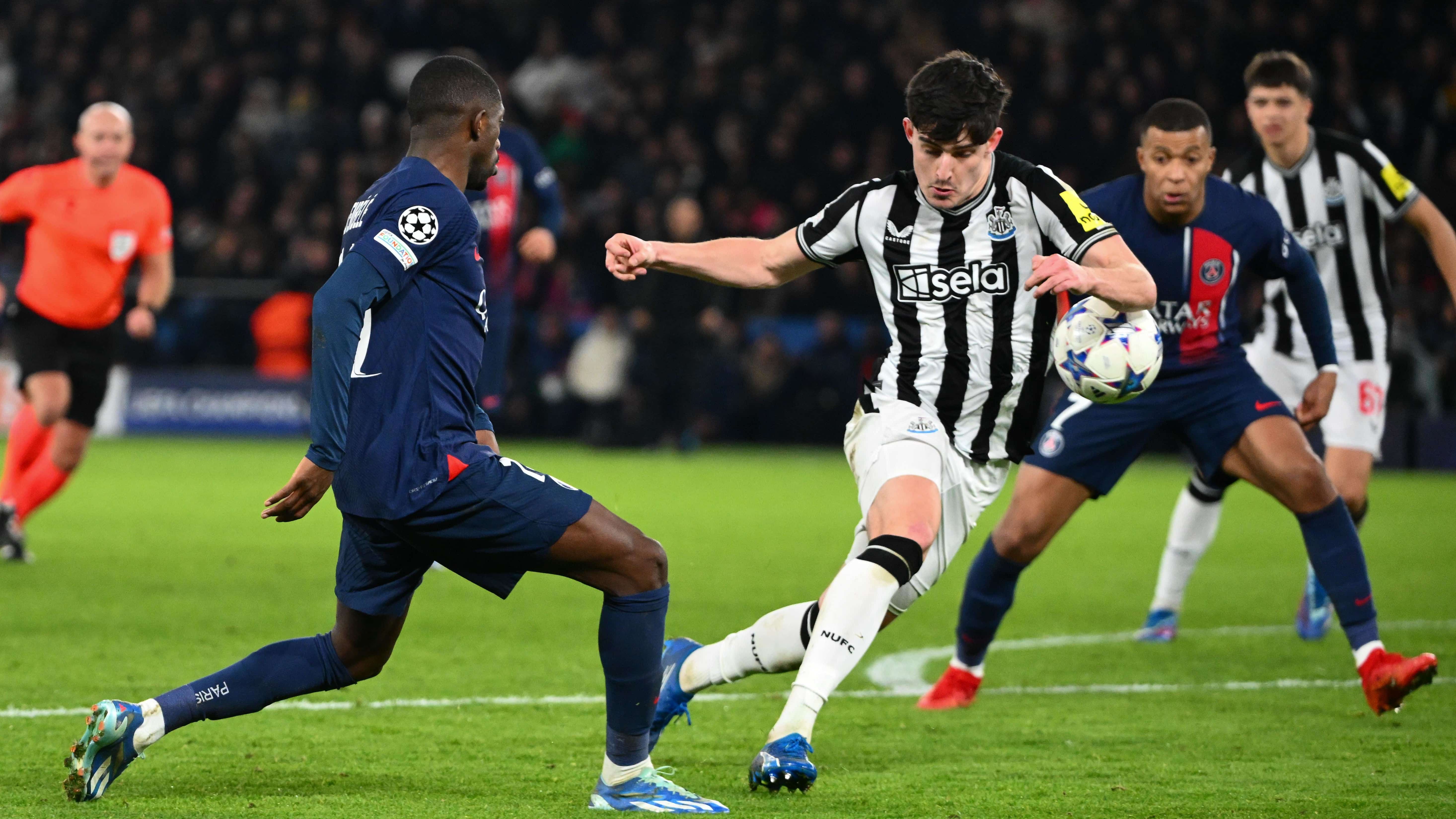 Uefa afasta VAR de PSG x Newcastle ap&oacute;s p&ecirc;nalti controverso marcado para os franceses