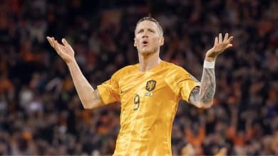 Holanda aproveita uma j&aacute; eliminada Irlanda e Weghorst confirma vaga laranja na Eurocopa