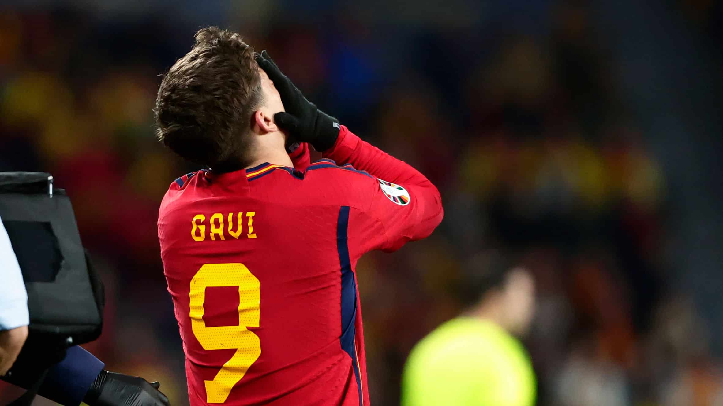 Les&atilde;o de Gavi coloca o Barcelona em xeque: como substituir o jogador?