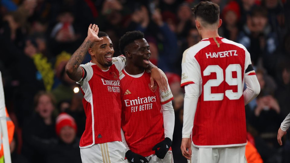 O Arsenal não tomou conhecimento do Lens e aplicou uma goleada para confirmar sua classificação