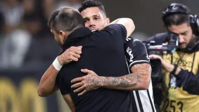 Paulinho acaba com narrativa, defende Coudet no Atl&eacute;tico-MG, o que confirma mais um erro da diretoria
