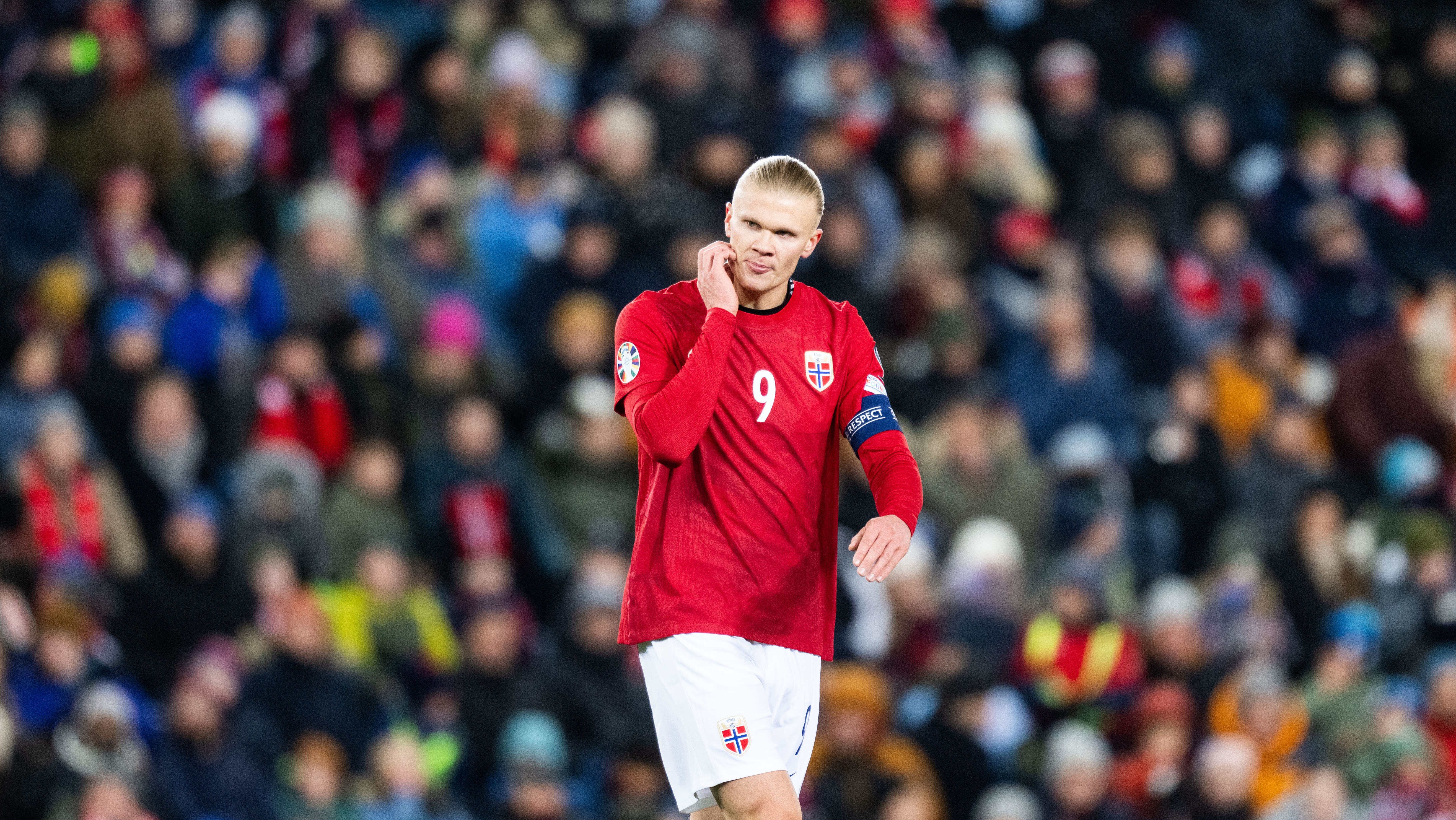Liverpool? Haaland est&aacute; mesmo preocupado &eacute; com os playoffs da segunda divis&atilde;o da Noruega