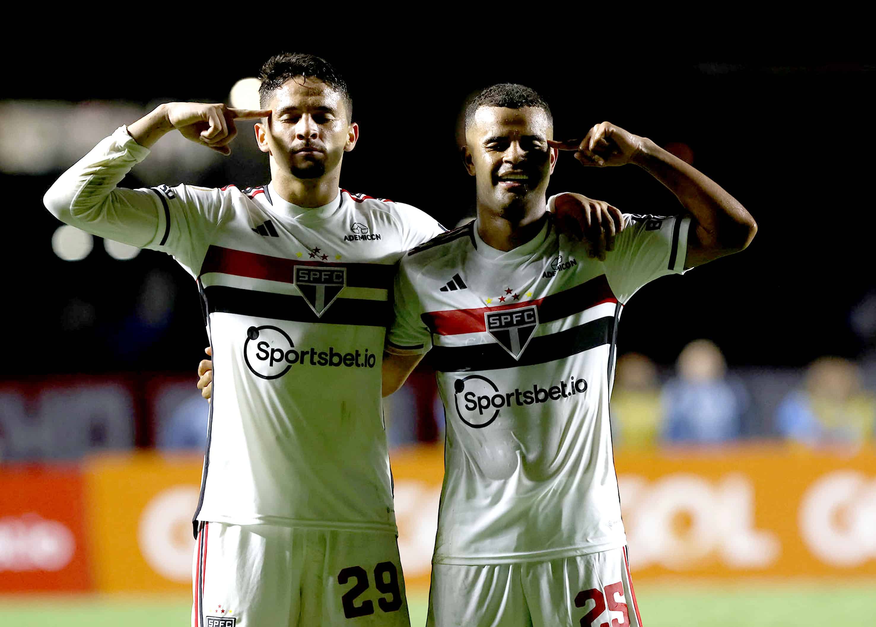 Com saudades de casa, S&atilde;o Paulo volta ao Morumbi e tenta reverter campanha de Z4 no returno