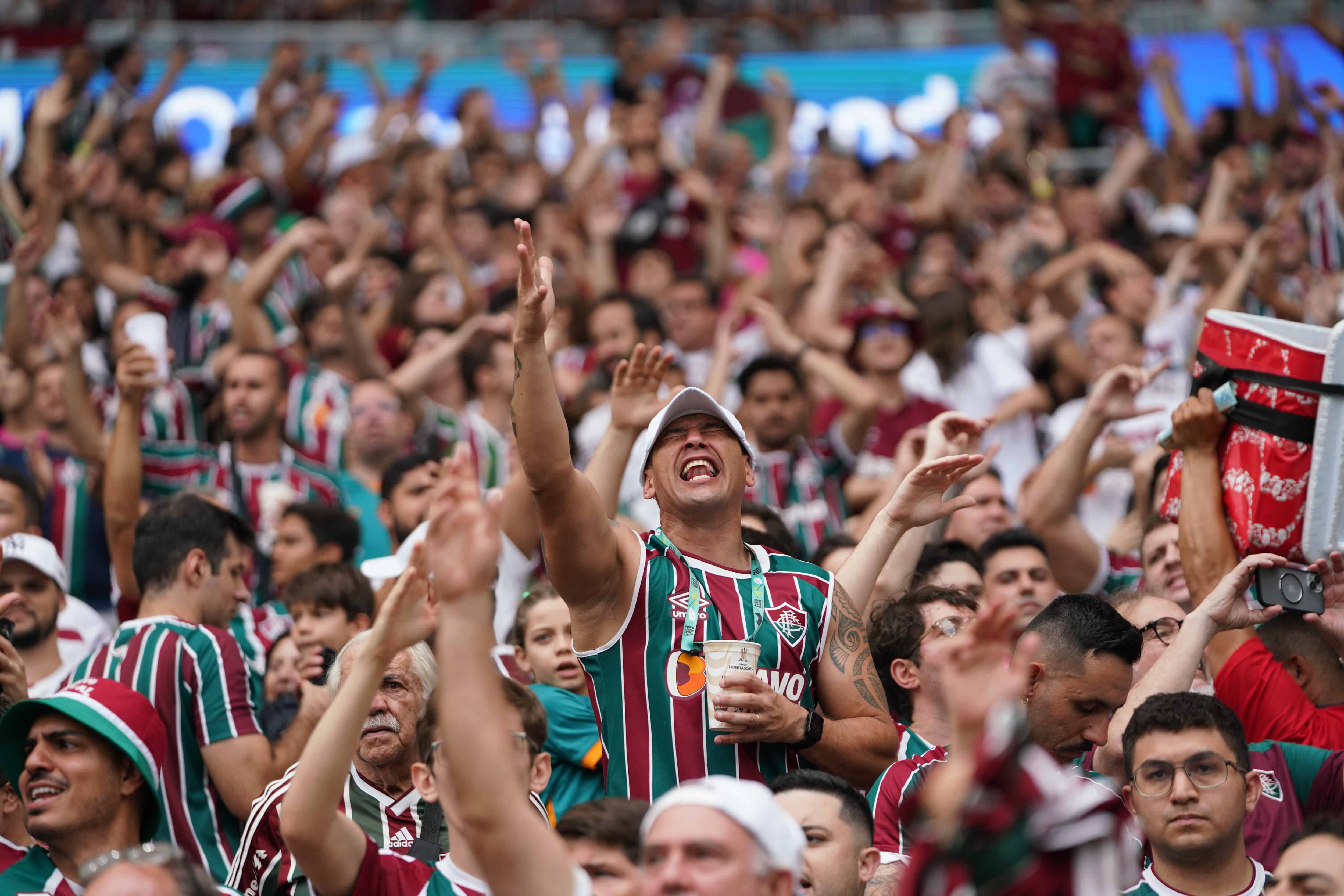 PM embarreira domingo de festa, e Fluminense anuncia comemora&ccedil;&atilde;o da Libertadores no dia 12