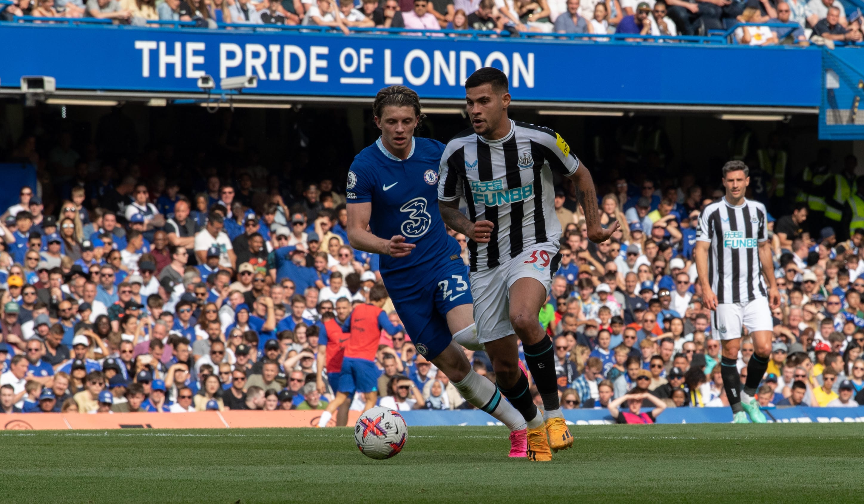 Chelsea precisa superar bruxa &agrave; solta no DM para engrenar de vez na Premier League contra um dif&iacute;cil Newcastle