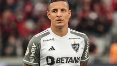 Guilherme Arana renova com o Atl&eacute;tico-MG, o clube que o fez &lsquo;voltar a gostar de jogar futebol&rsquo;