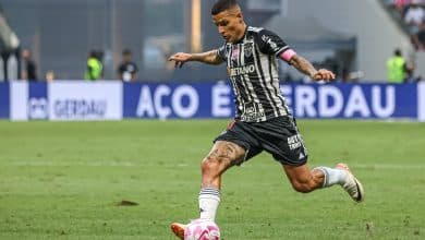 O que pensam os jogadores do Atl&eacute;tico-MG sobre jogar no gramado sint&eacute;tico?