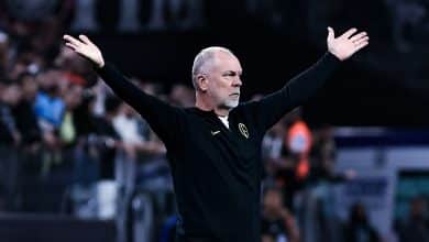 Mano define foco para o Corinthians: n&atilde;o olhar para cima da tabela