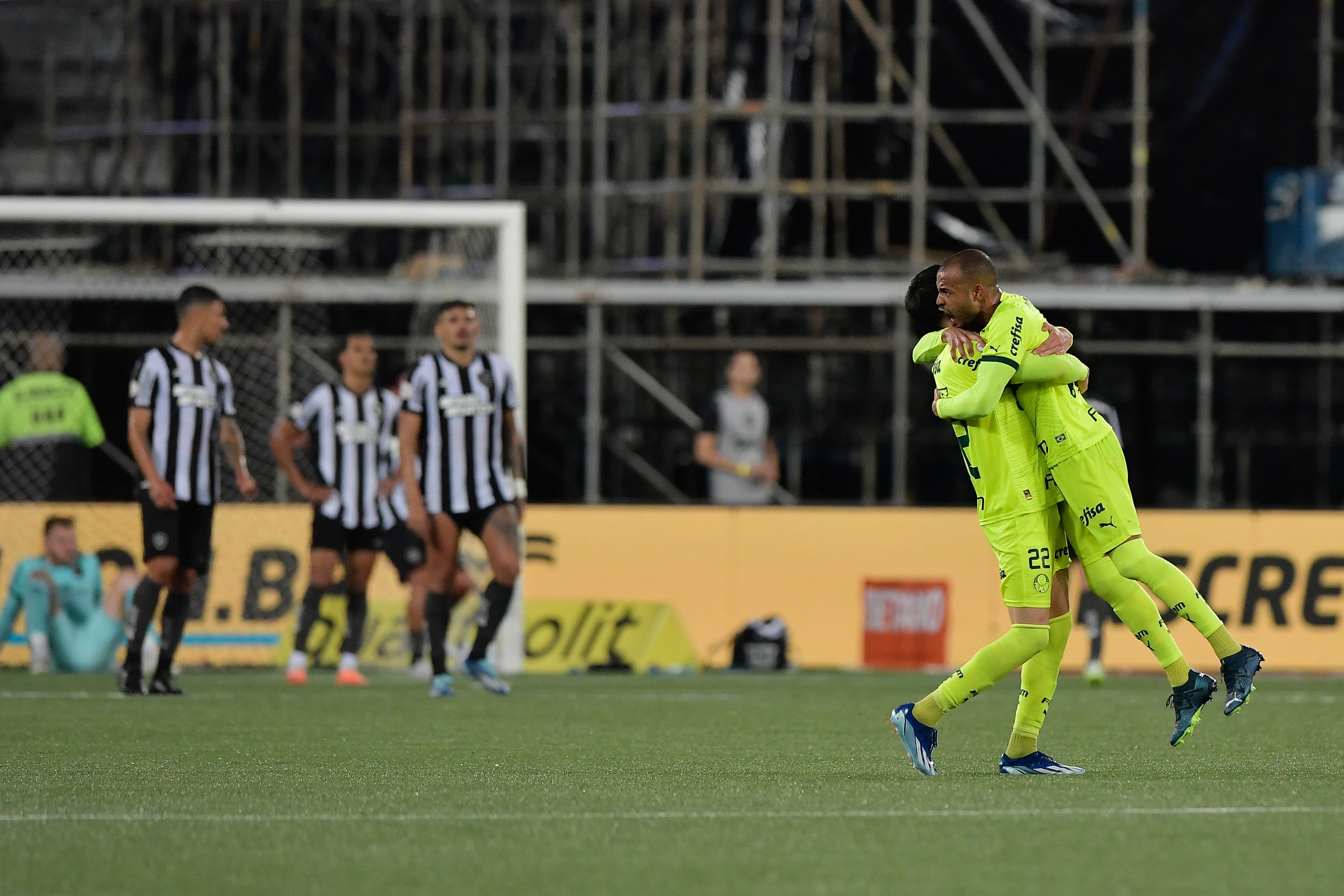 Maur&iacute;cio Noriega: Palmeiras e Botafogo protagonizaram jogo &eacute;pico que s&oacute; futebol pode proporcionar