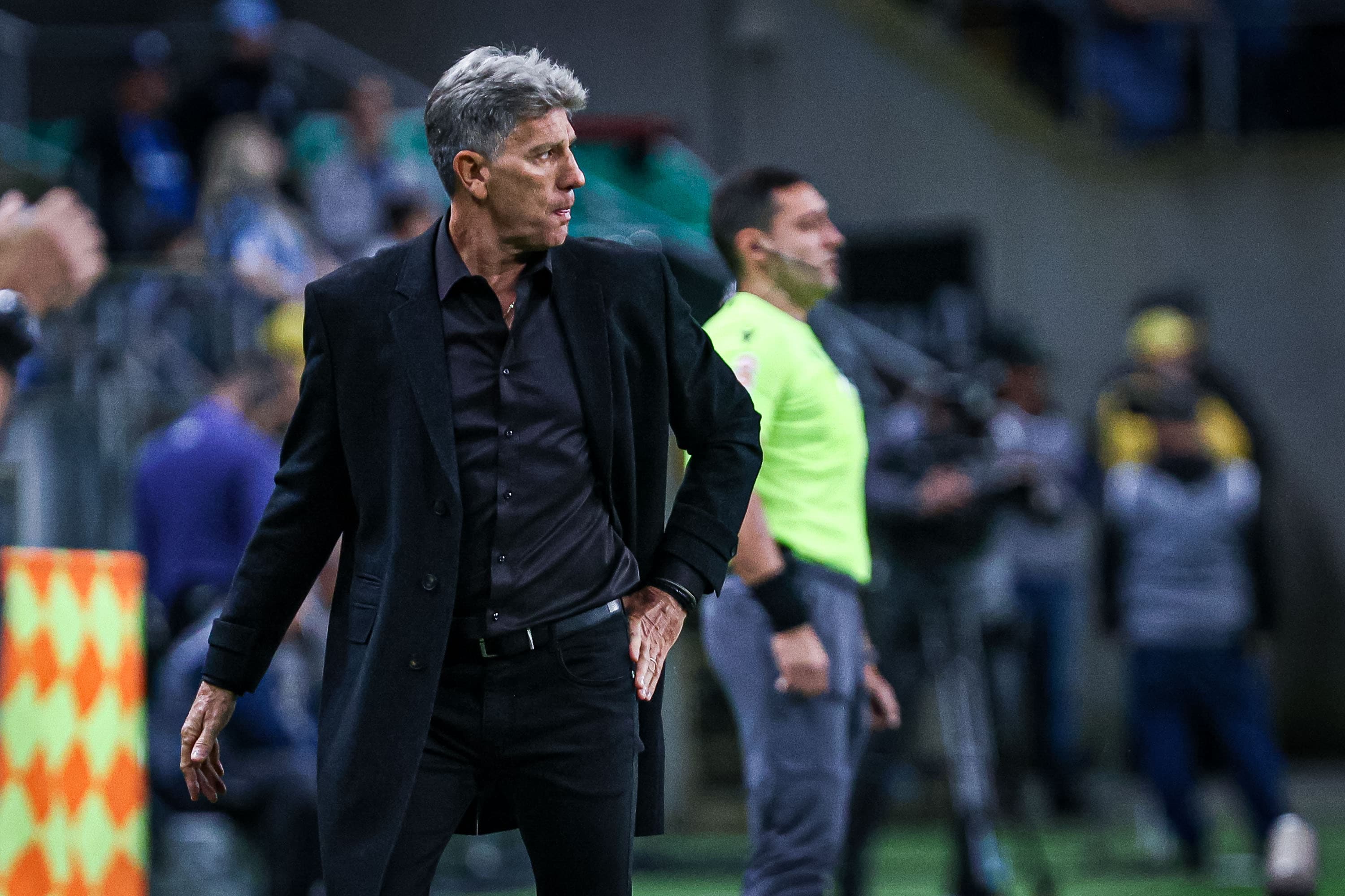 Renato reconhece que Gr&ecirc;mio n&atilde;o jogou bem, mas v&ecirc; sonho do t&iacute;tulo vivo ap&oacute;s vit&oacute;ria