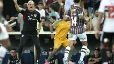 Dorival diz que arbitragem teve interfer&ecirc;ncia direta em mais uma derrota do S&atilde;o Paulo fora de casa