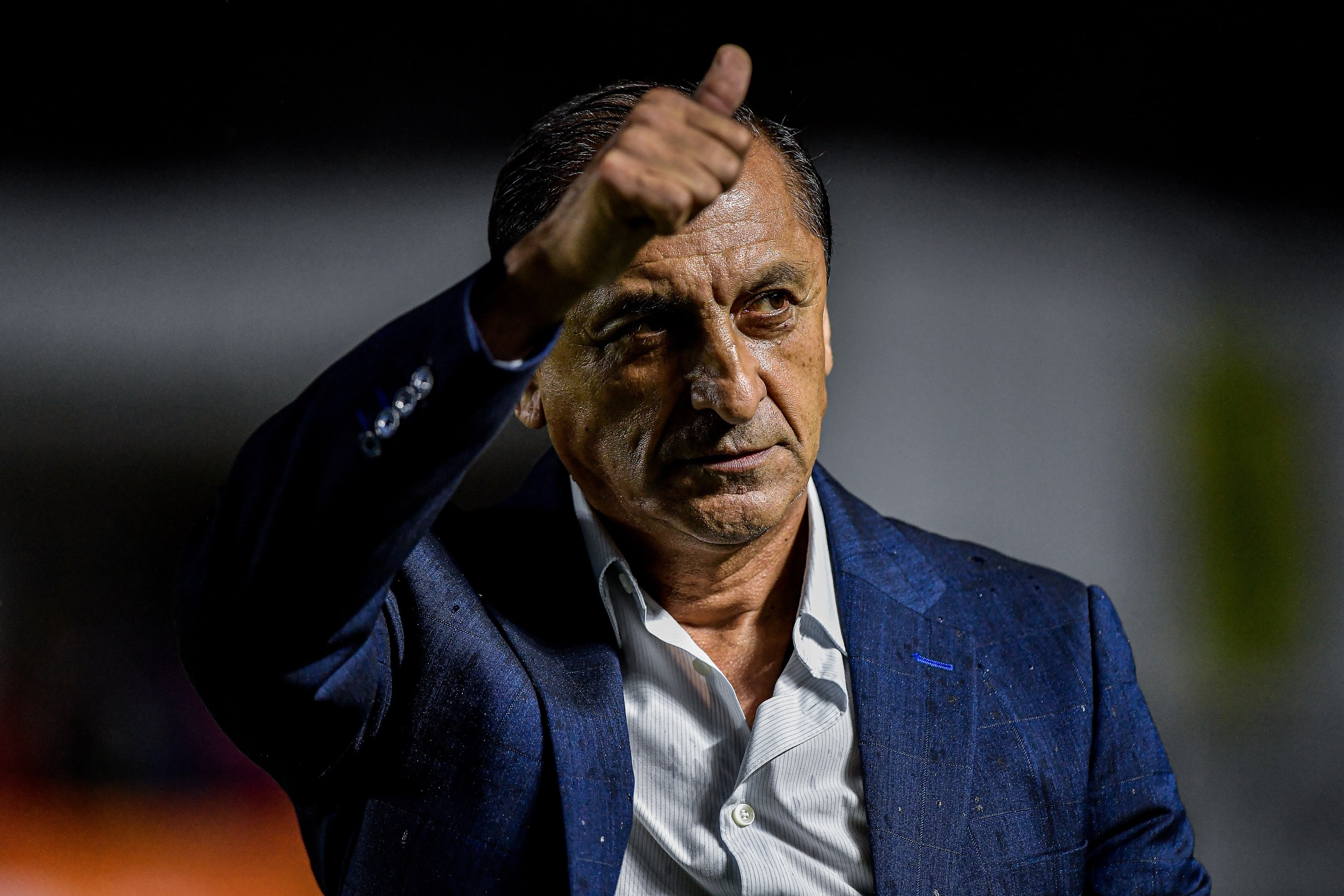 Ram&oacute;n Diaz mant&eacute;m estranho otimismo com a situa&ccedil;&atilde;o do Vasco no Brasileiro