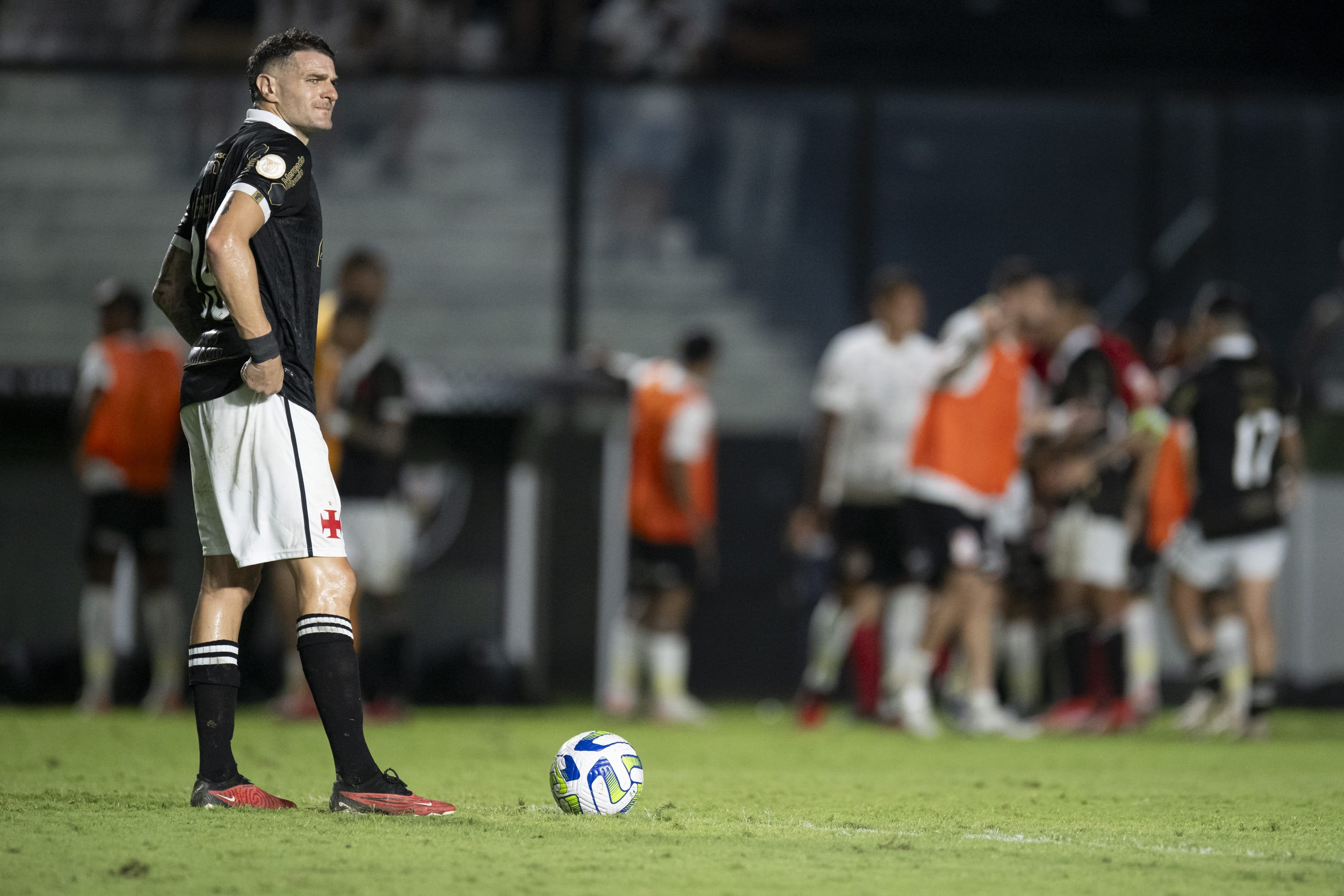 Postura do Vasco incomoda at&eacute; os jogadores e pode custar caro no Brasileiro