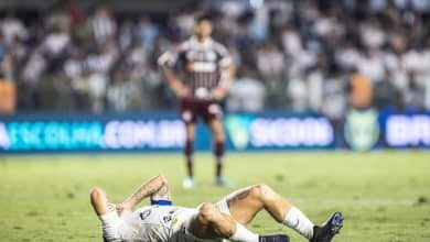 Ao entrar na roda para o Fluminense, Santos atinge a marca de 10 derrotas vexat&oacute;rias no ano