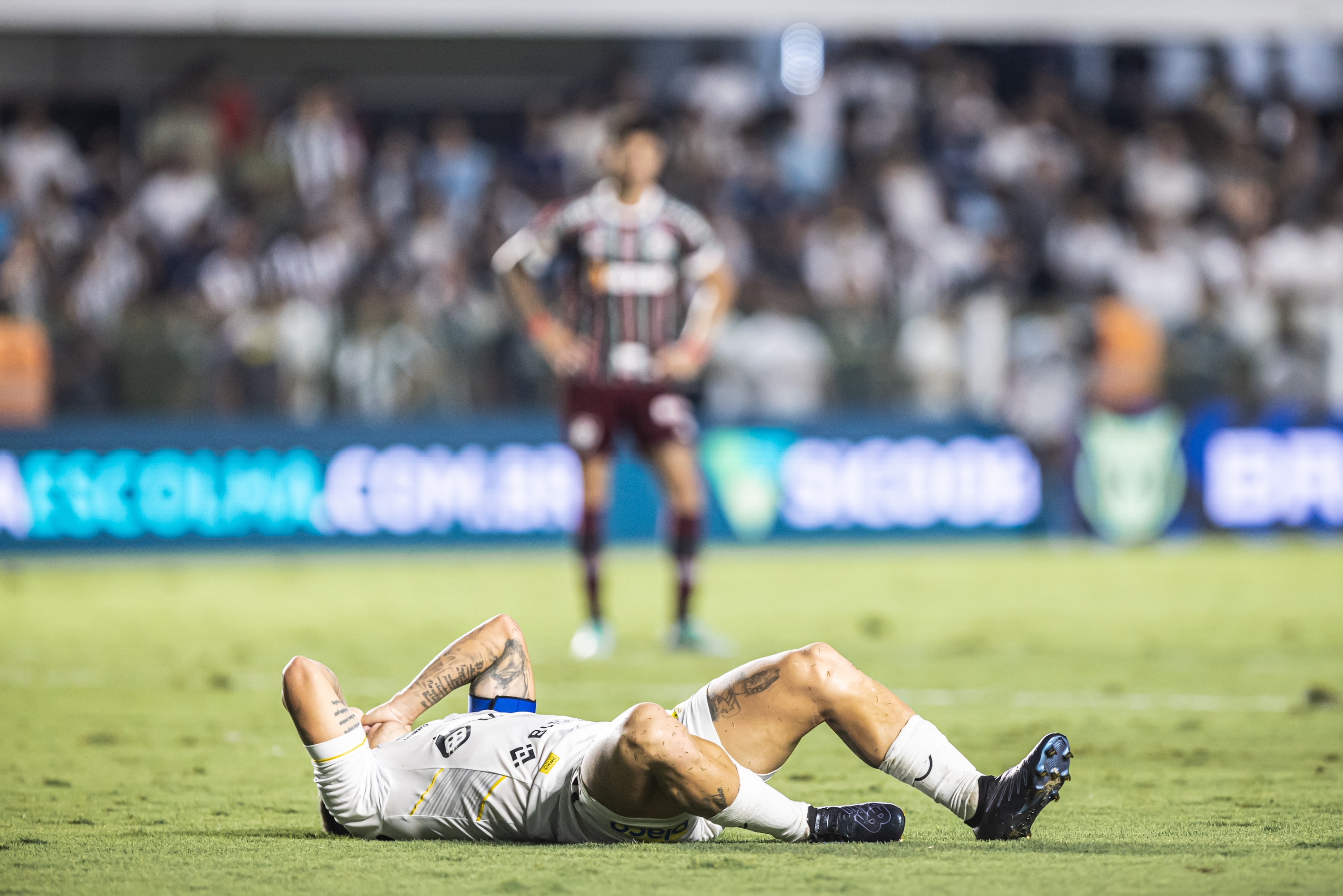 Santos foi presa f&aacute;cil para o Fluminense na Vila Belmiro e se complicou no Brasileiro - Foto: Icon sport