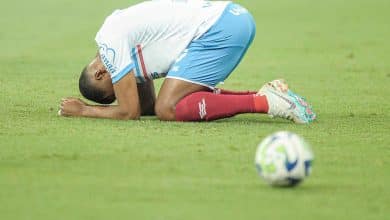 S&atilde;o Paulo enfim vence a primeira fora de casa e afunda o Bahia na Fonte Nova