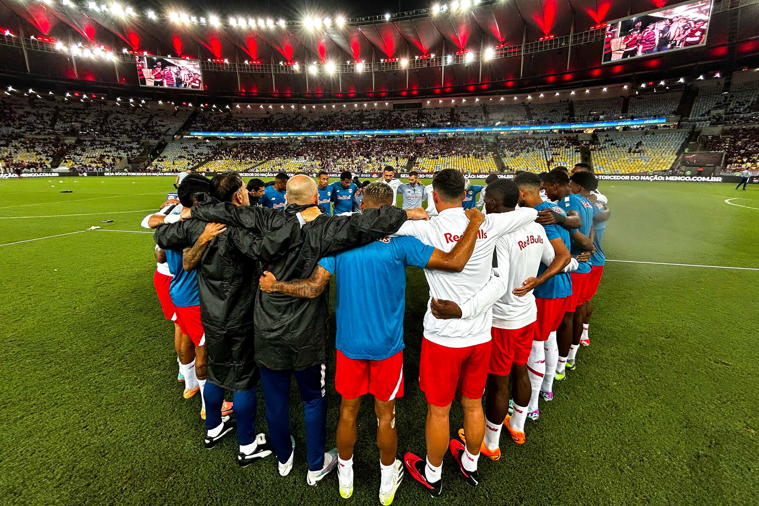 Mesmo com derrota, Caixinha est&aacute; orgulhoso do Bragantino e d&aacute; recado para o Internacional: &lsquo;vamos ganhar&rsquo;