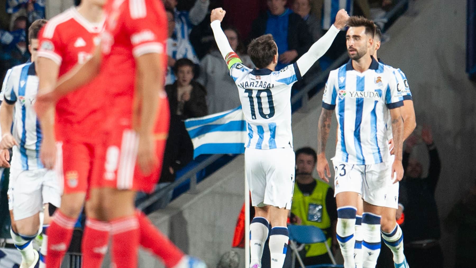 Desencarnados: Real Sociedad atropela no primeiro tempo e elimina Benfica da Champions